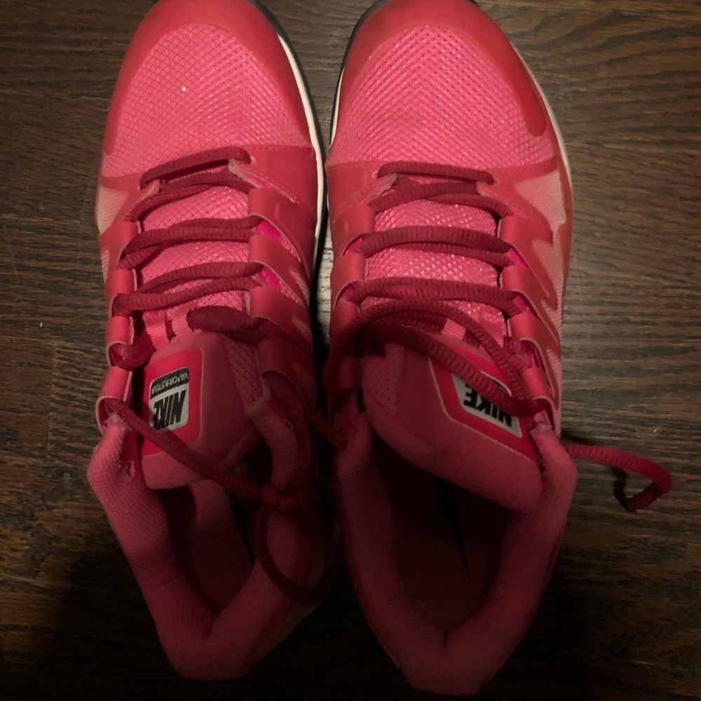 Women’s Pink Nike Sneakers size 8.5